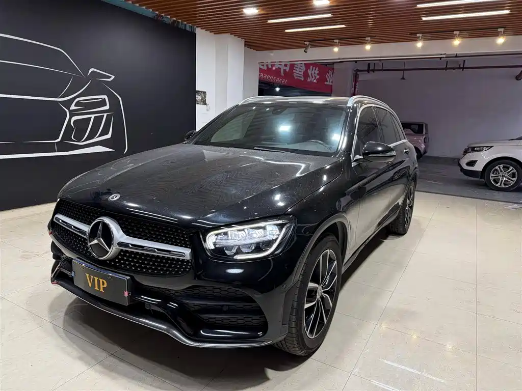 MERCEDES-BENZ GLC