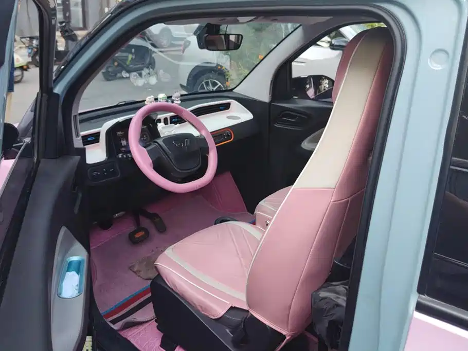 Wuling MINIEV — миниатюра 9