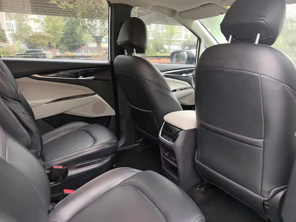 SAIC MAXUS CHASE G50