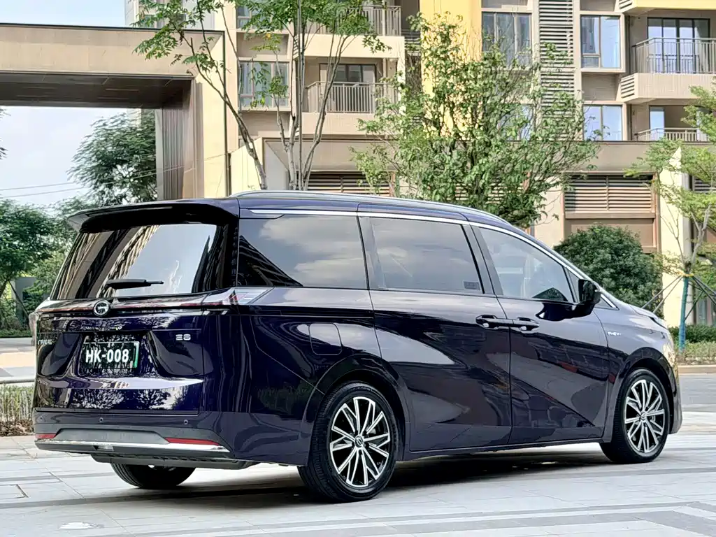 GAC Motor Trumpchi E8 PHEV — миниатюра 2