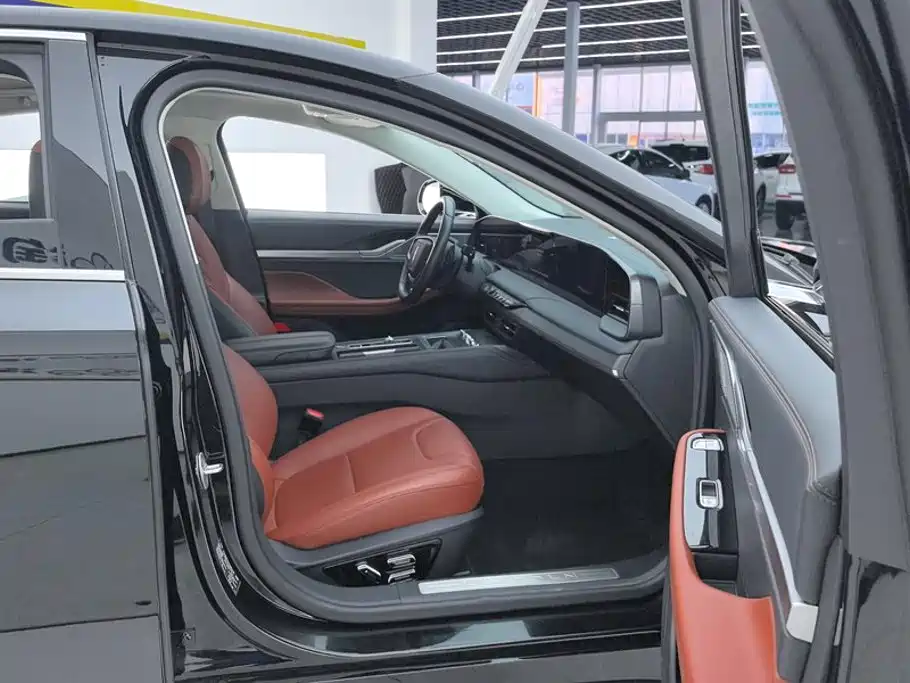 Lincoln Z — миниатюра 8