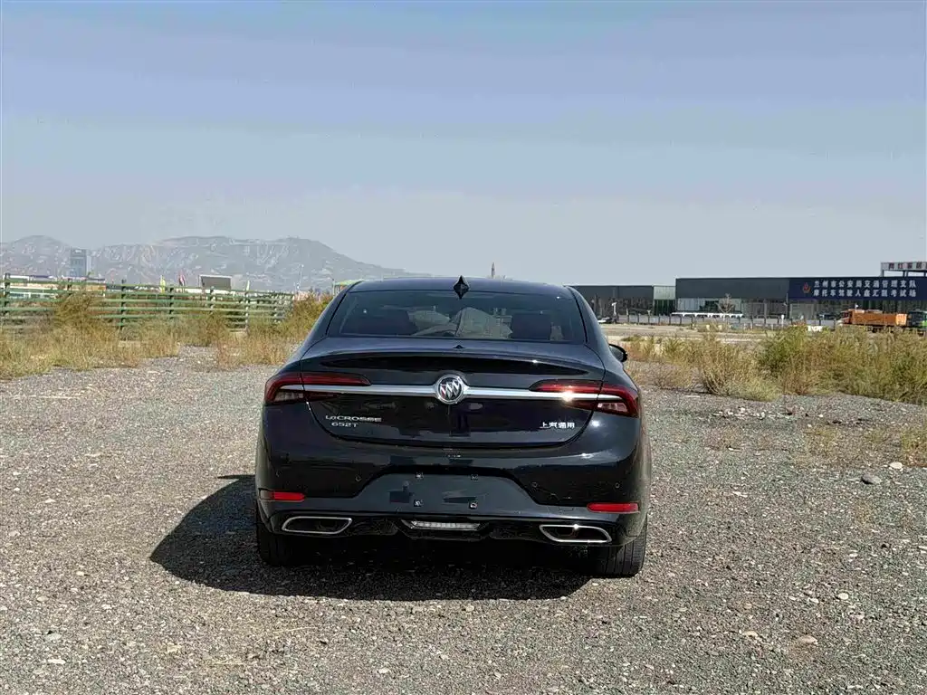 Buick LaCrosse — миниатюра 5
