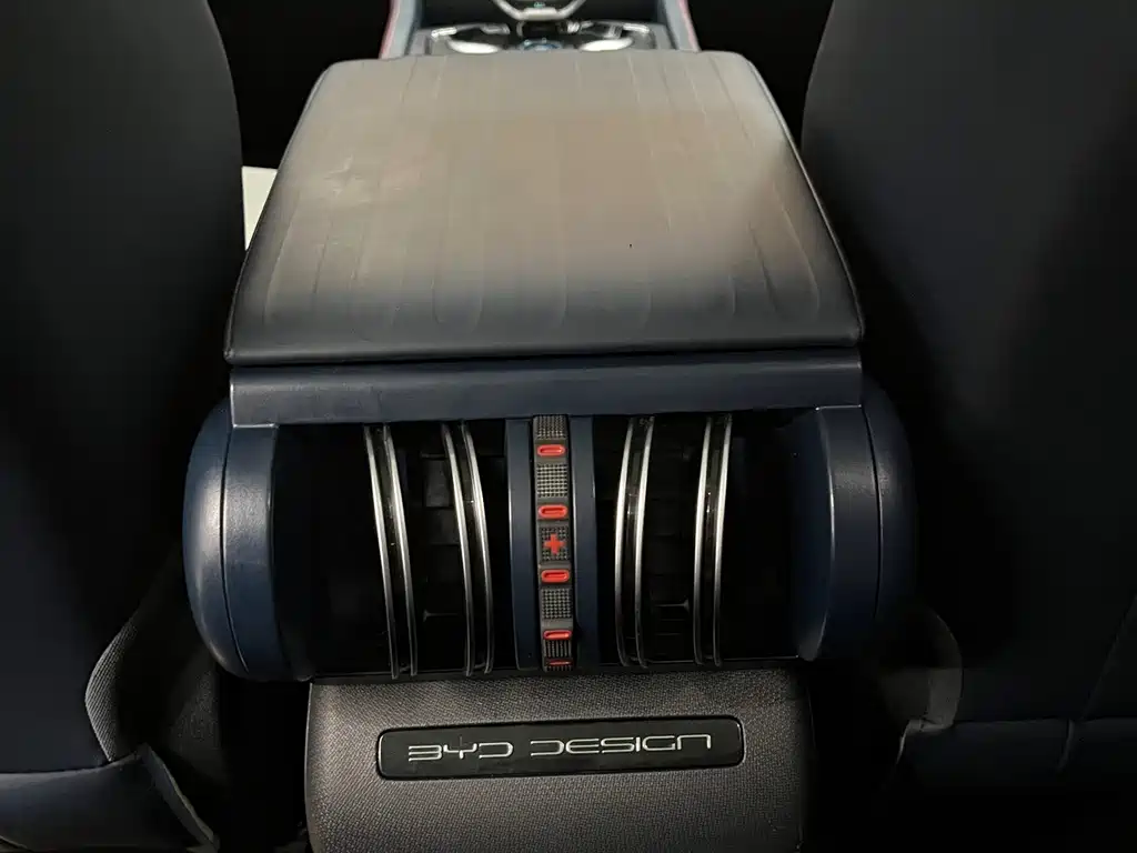 BYD Yuan Plus — миниатюра 9