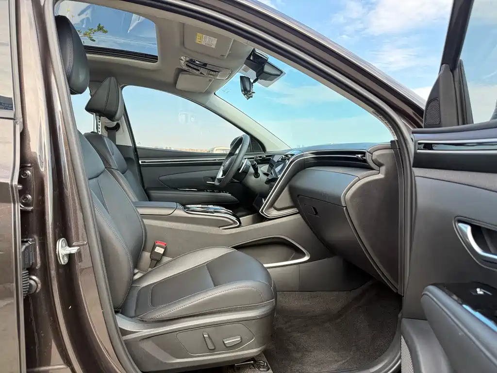 Hyundai Tucson — миниатюра 13