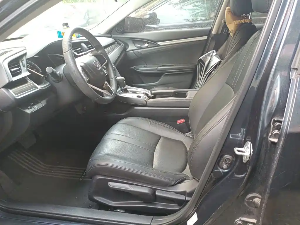 Honda Civic — миниатюра 16