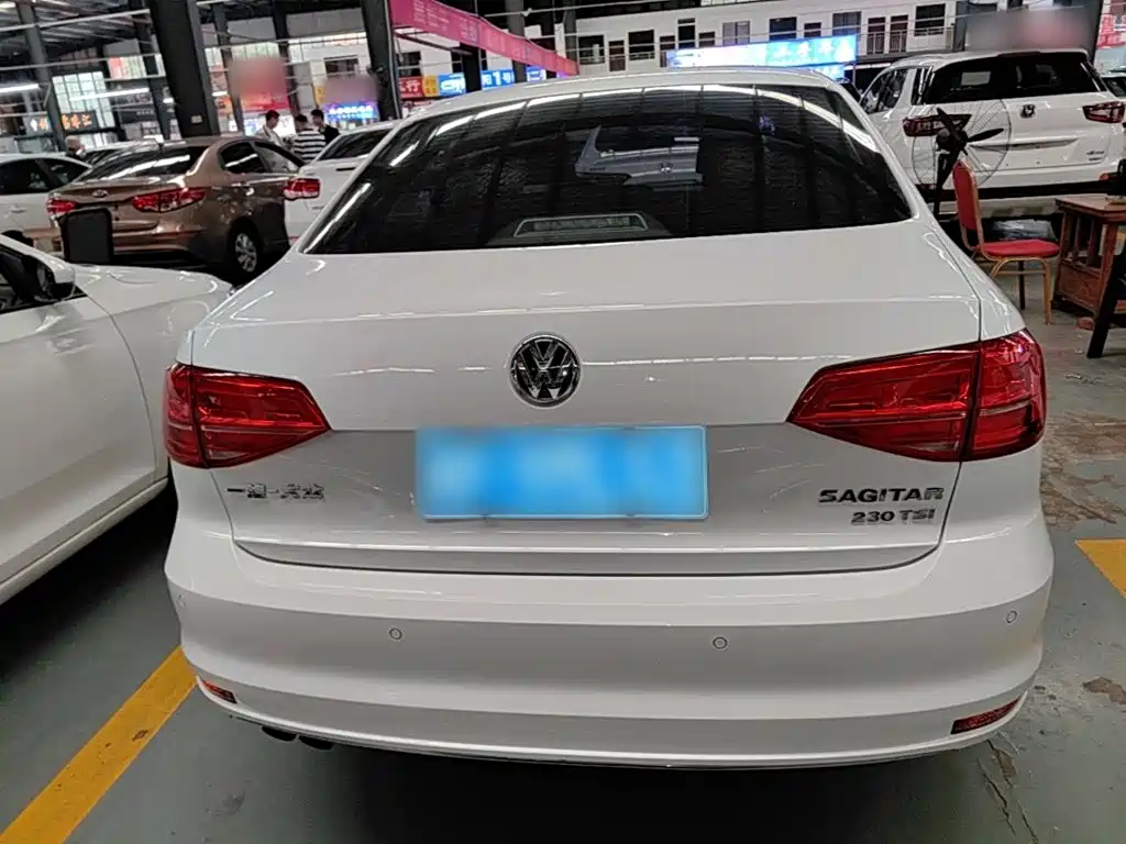 Volkswagen Sagitar — миниатюра 6