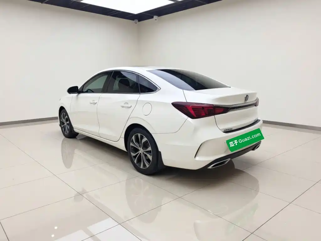 Changan Eado — миниатюра 4