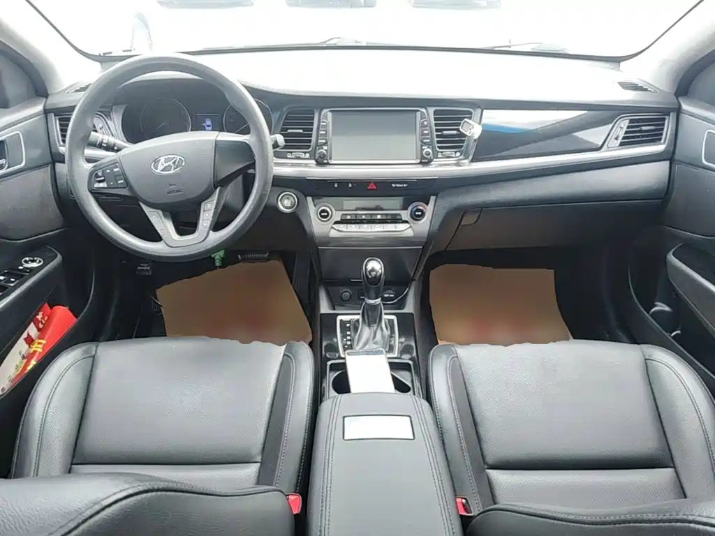 Hyundai Mistra — миниатюра 10