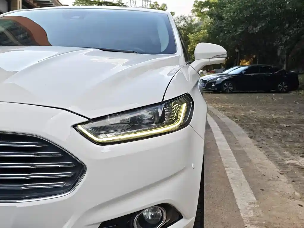 Ford Mondeo — миниатюра 37