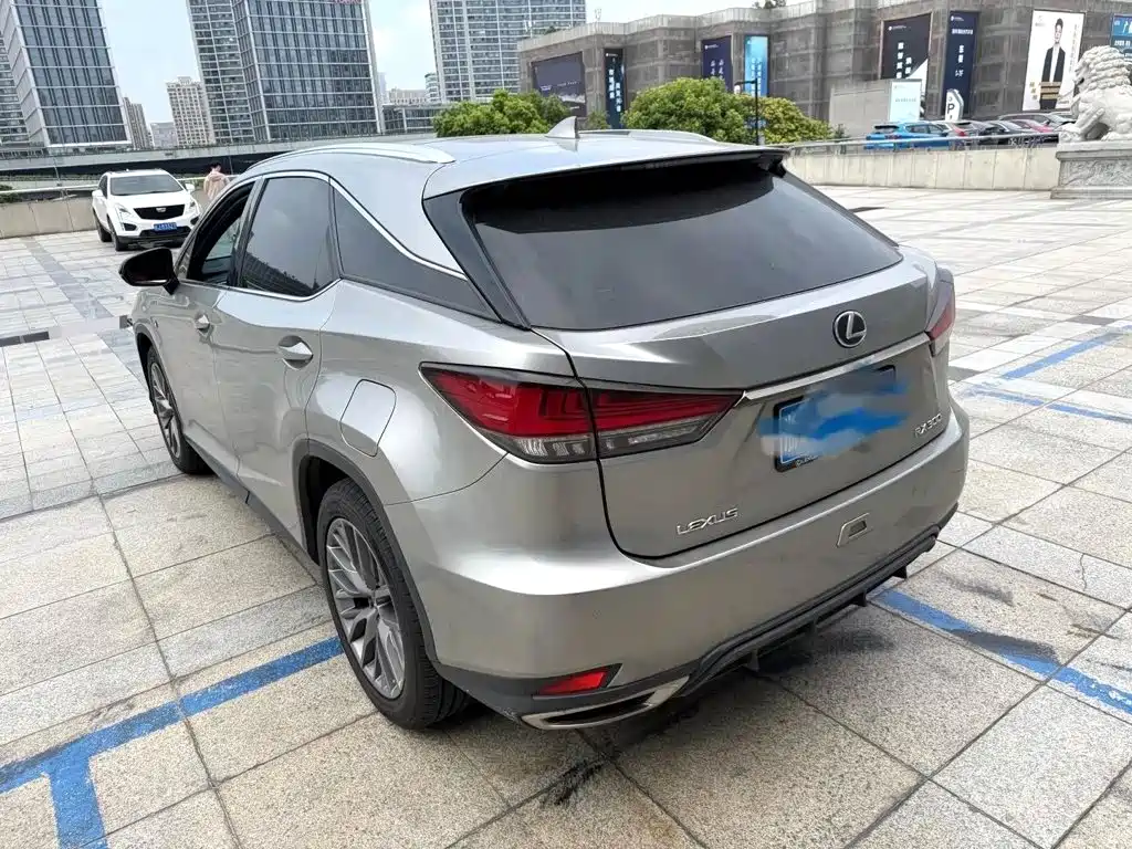 Lexus RX — миниатюра 5