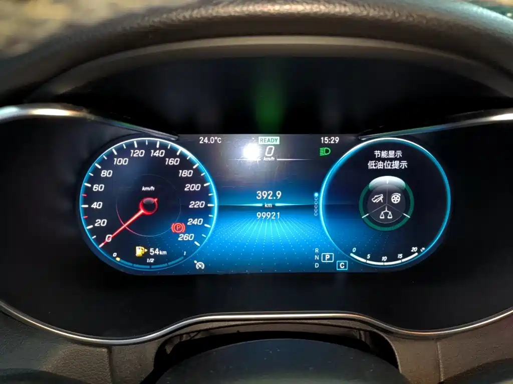 Mercedes-Benz C-Class — миниатюра 12