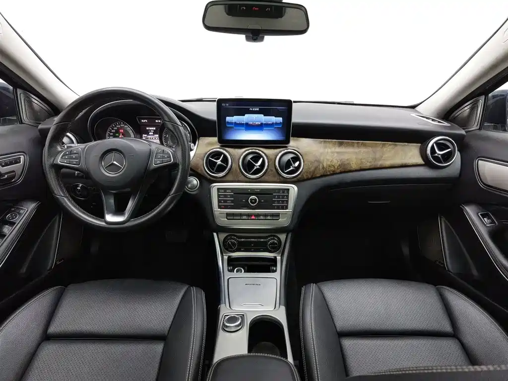 Mercedes-Benz GLA 2016 GLA 200