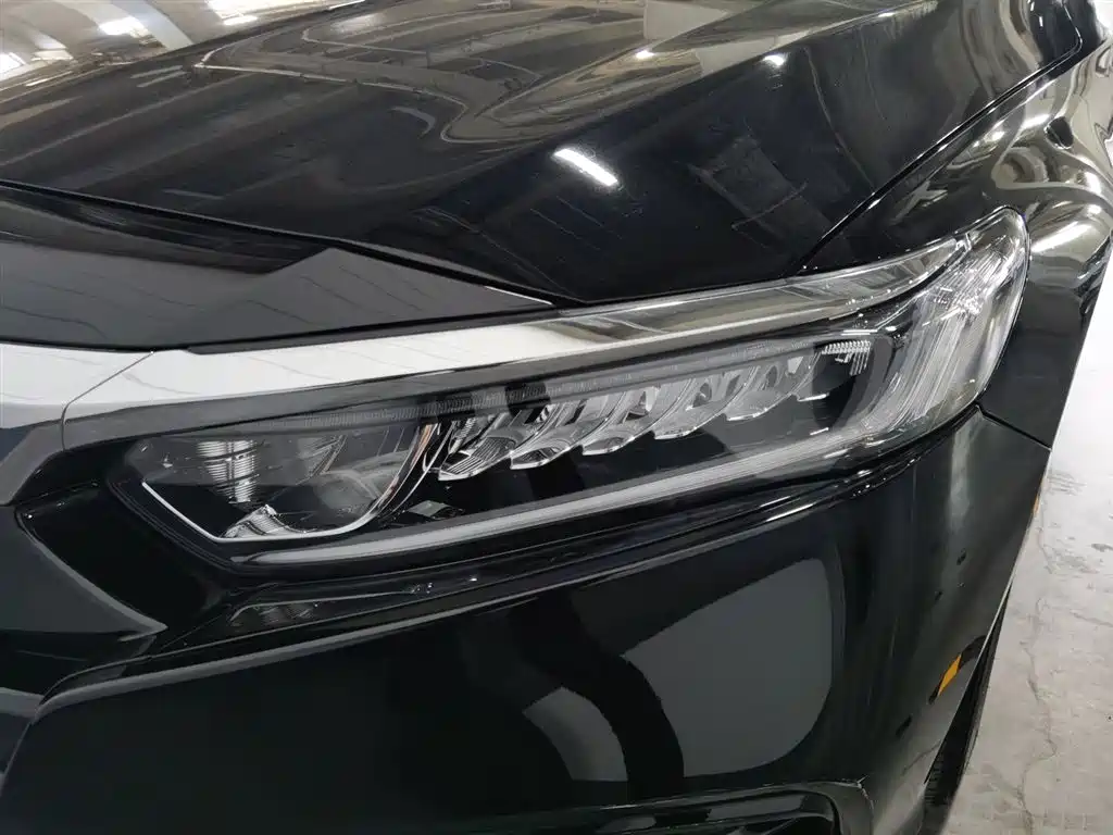 Honda Accord 2018 260TURBO Elite VI