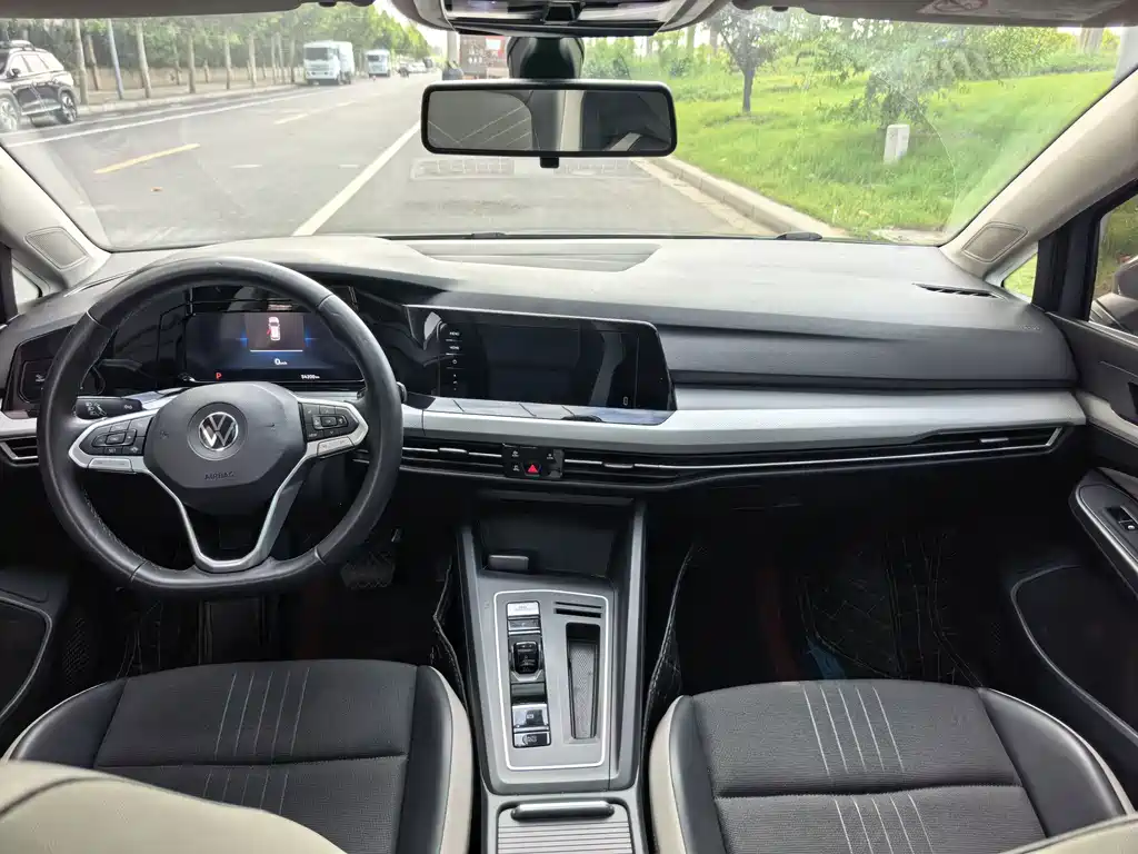 Volkswagen Golf — миниатюра 8