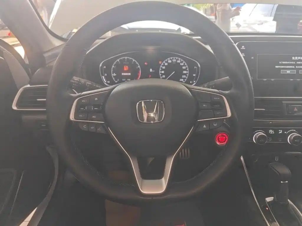 Honda Accord — миниатюра 11