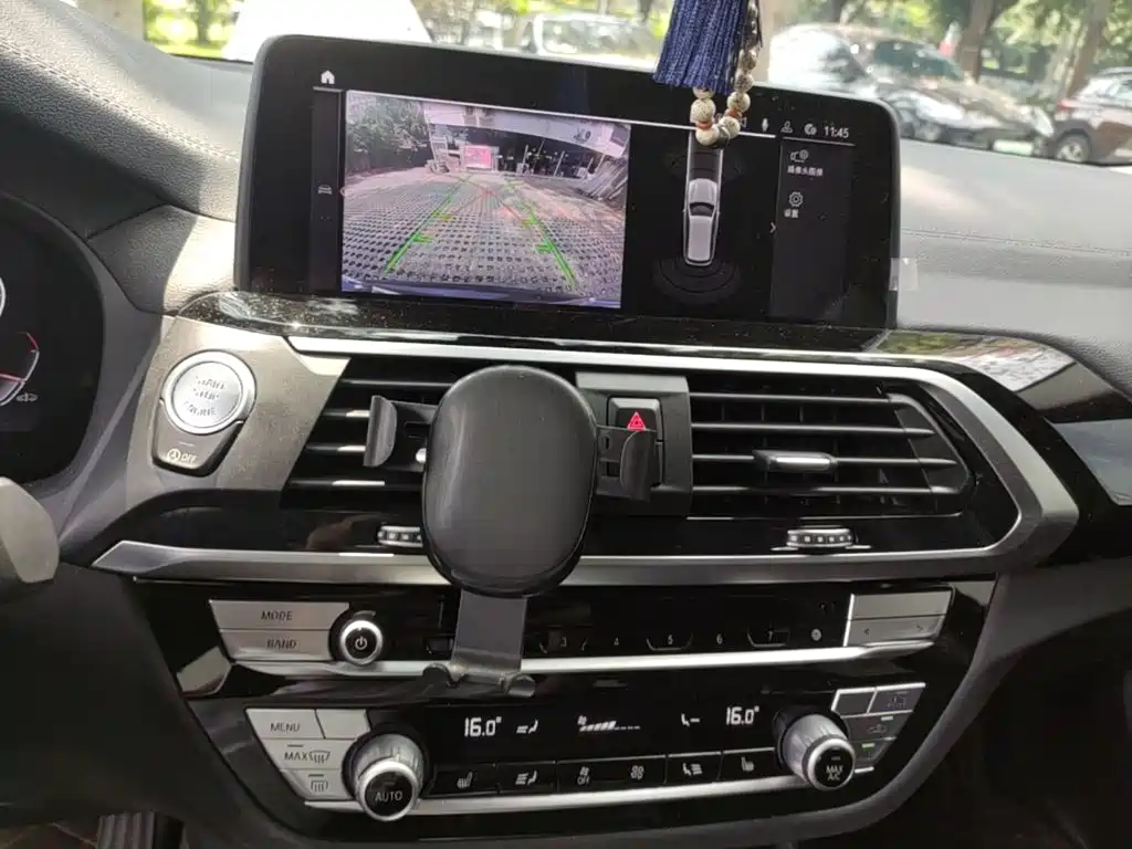 BMW X3 — миниатюра 13