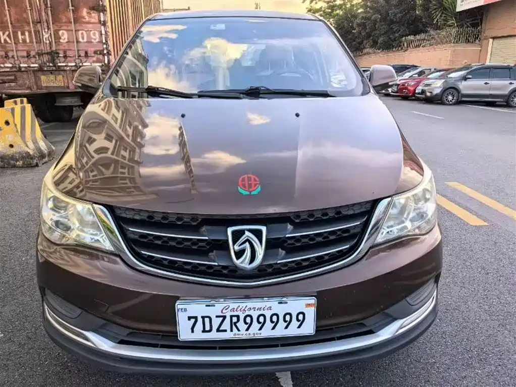 Baojun 730 2016 1.5L MT 7 мест