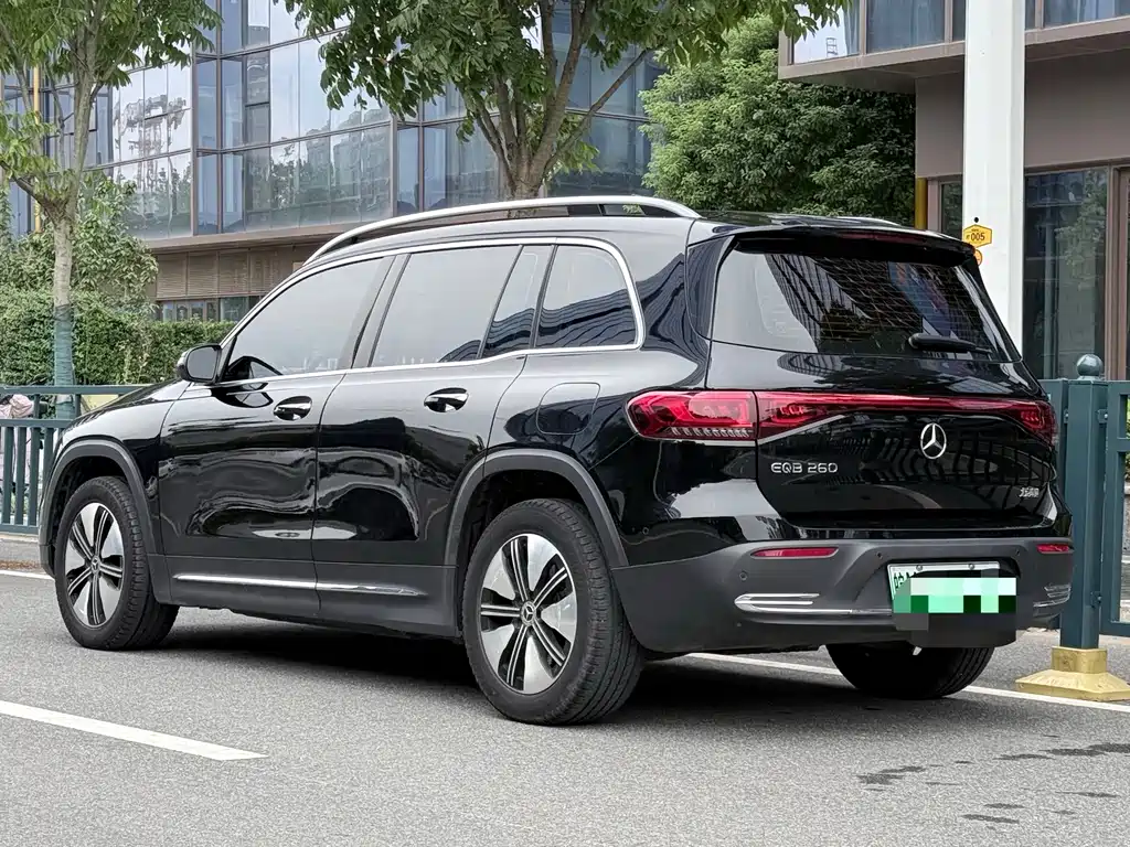 Mercedes-Benz EQB — миниатюра 4