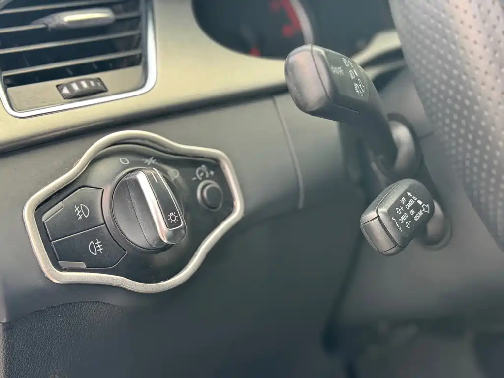 Audi A4L — миниатюра 17