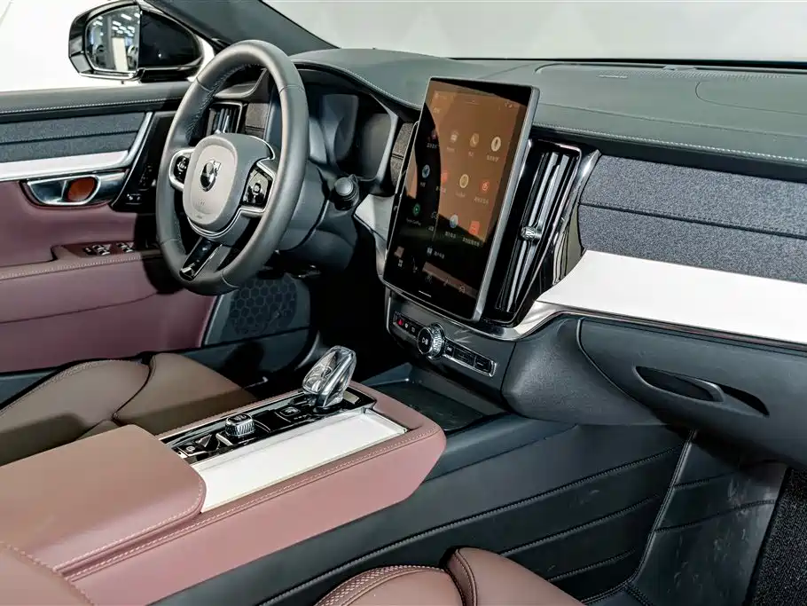 Volvo S90 — миниатюра 18
