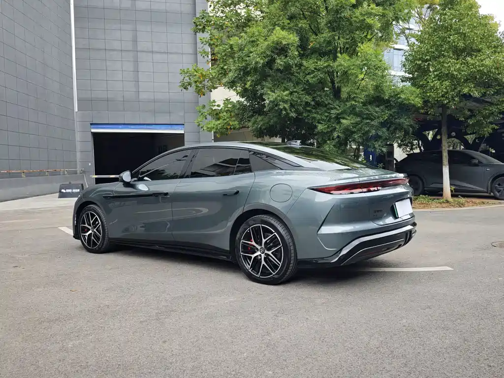 BYD Han L — миниатюра 5