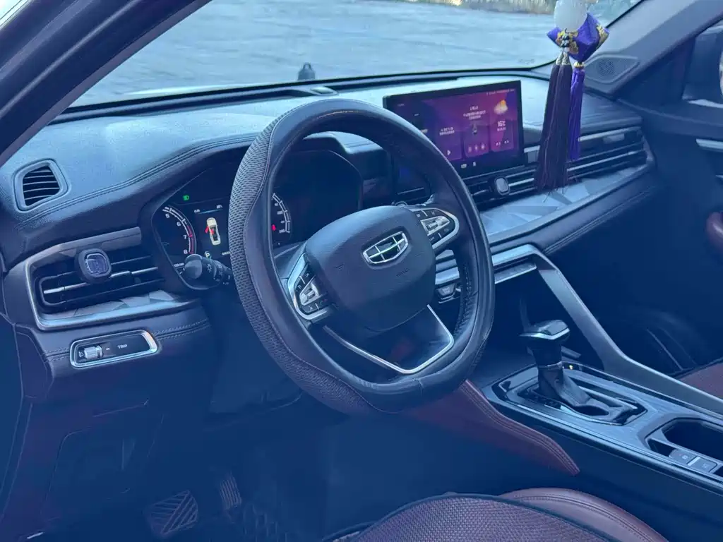 Geely Vision X6 — миниатюра 9