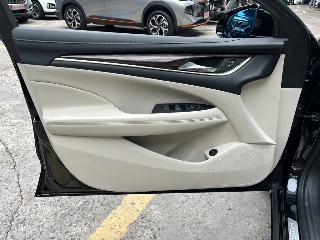 Buick LaCrosse — миниатюра 8
