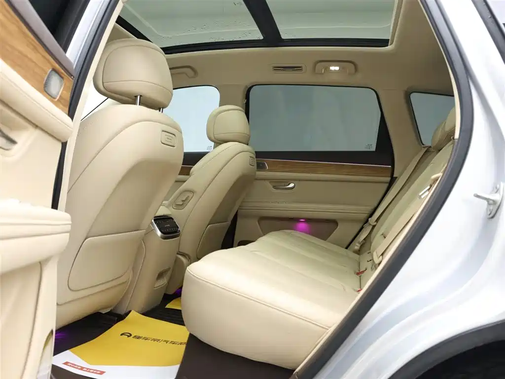 AITO ASK THE WORLD M7