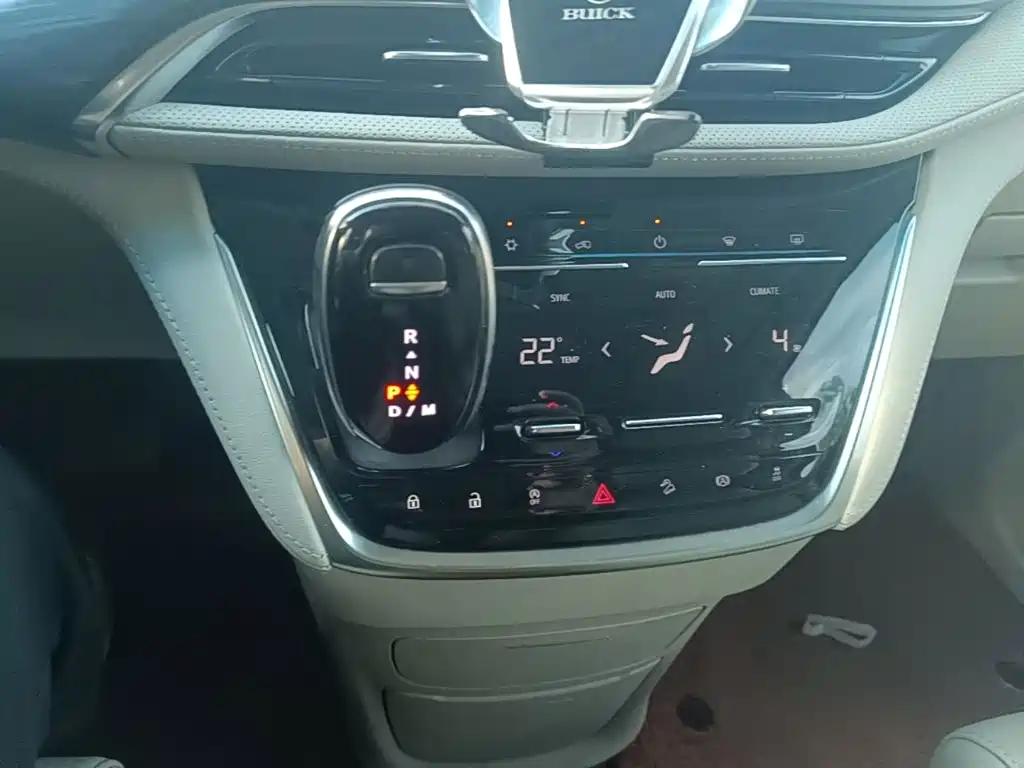 Buick GL8 — миниатюра 14