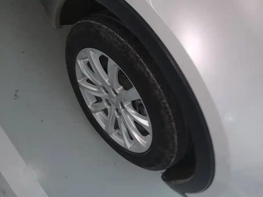 Cadillac XT4 — миниатюра 6