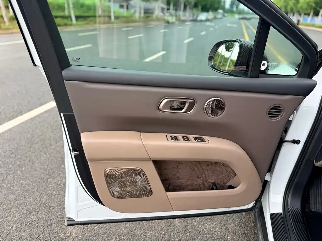 Li Auto Li i6 — миниатюра 4