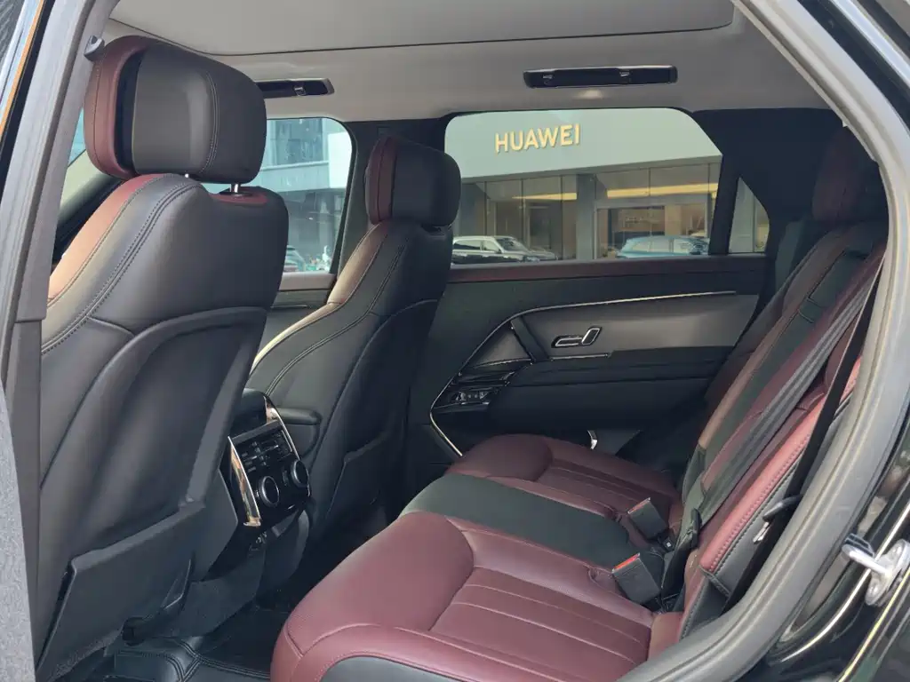 Land Rover Sport — миниатюра 9