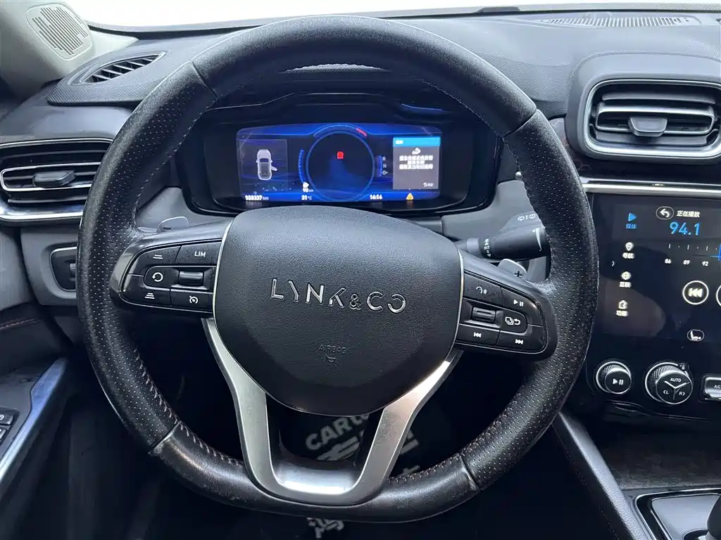 LYNK 02