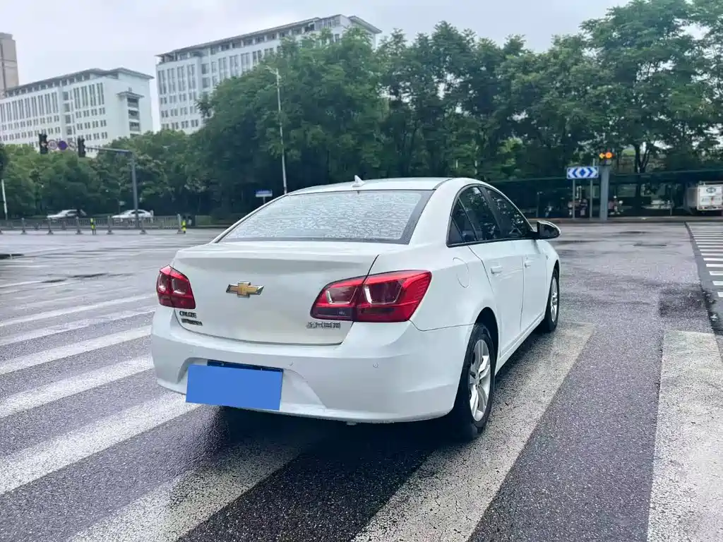 Chevrolet Cruze 2015 1.5L SE AT