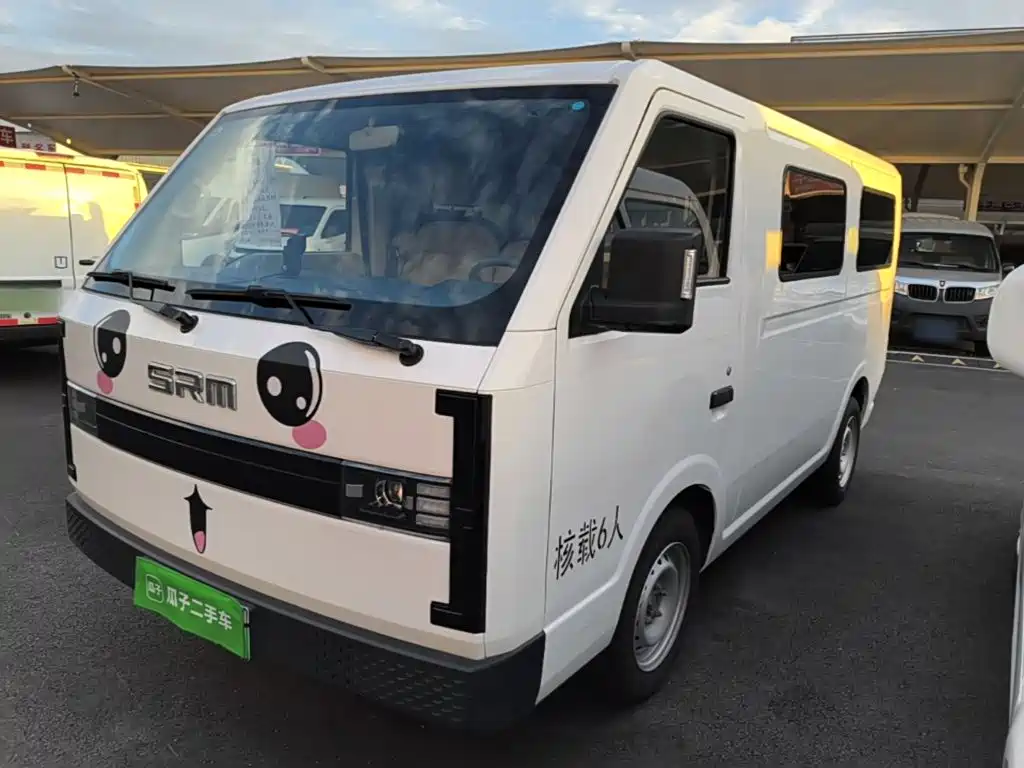SRM Xinyuan E3 — миниатюра 2