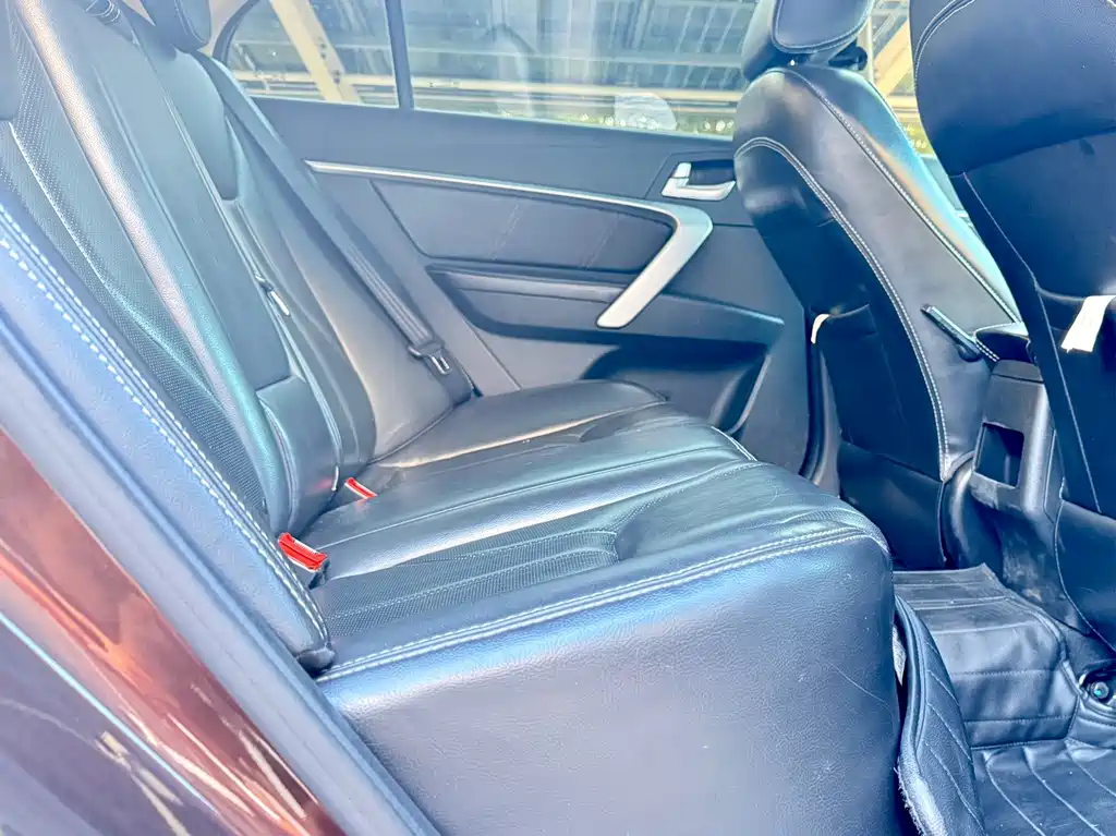 Geely Emgrand — миниатюра 17