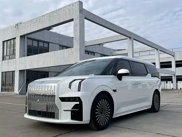 ZEEKR EXTREME KRYPTON 009 2023