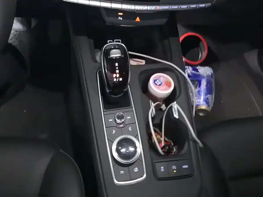 Cadillac XT4 — миниатюра 16