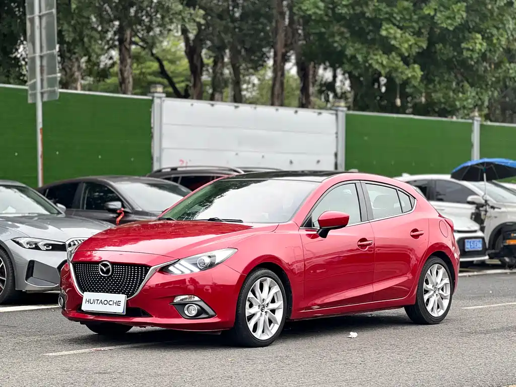 Mazda 3 Axela 2016