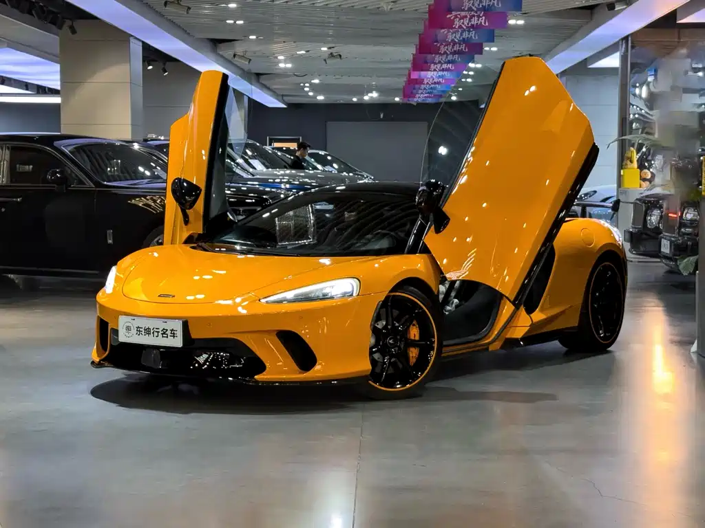McLaren GT 2022