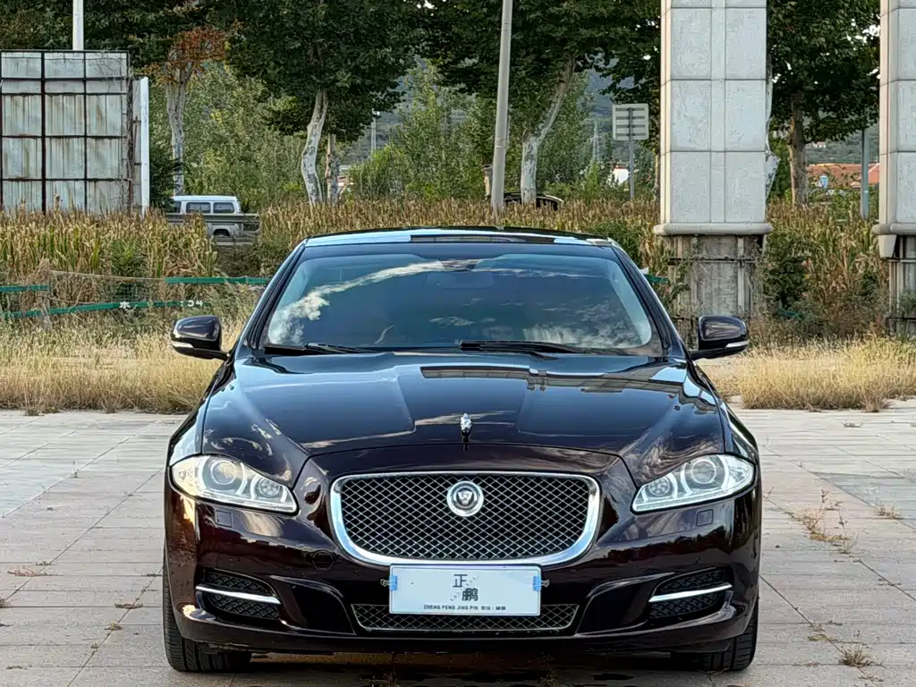 Jaguar XJ — миниатюра 2