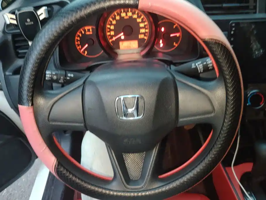 Honda Fit — миниатюра 15