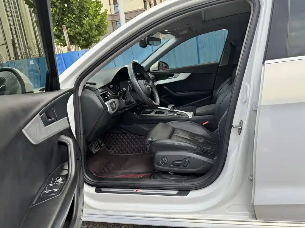 Audi A4L 2020 40 TFSI Fashion