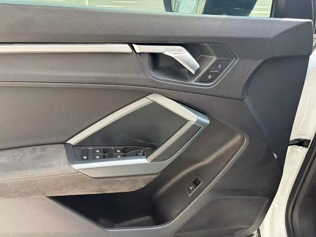 Audi Q3 Sportback — миниатюра 11