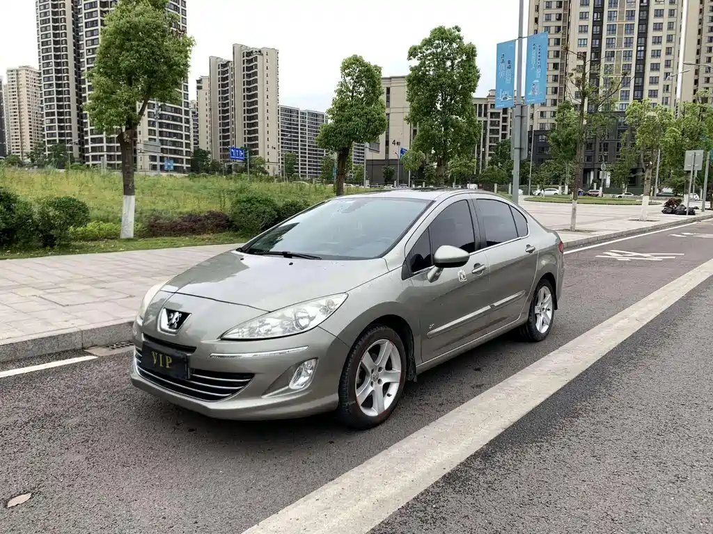 Купить Peugeot 408