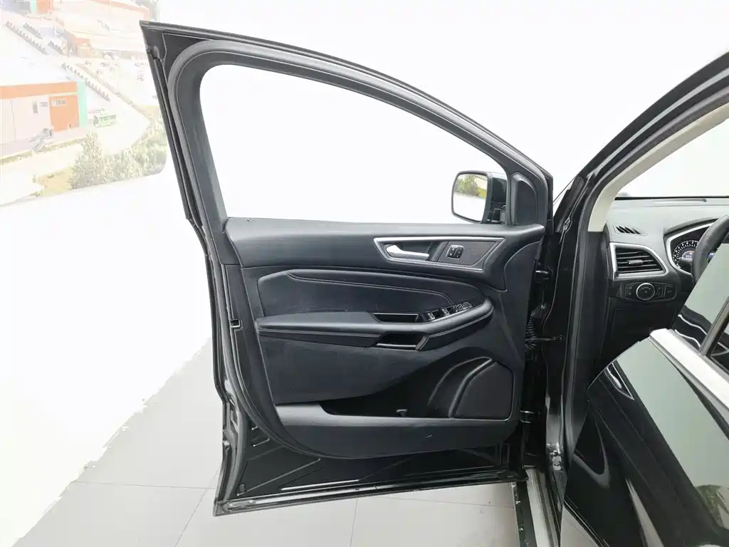 Ford Edge 2016 EcoBoost 245 7 мест