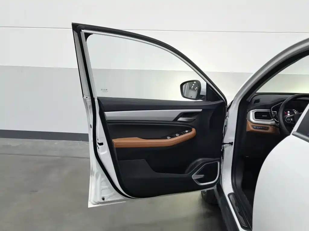 Geely Vision X6 — миниатюра 8