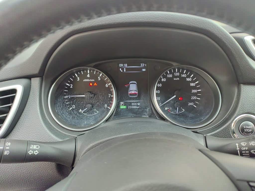 Nissan Qashqai 2.0 л 2021 г. Белый, пробег 23500 км