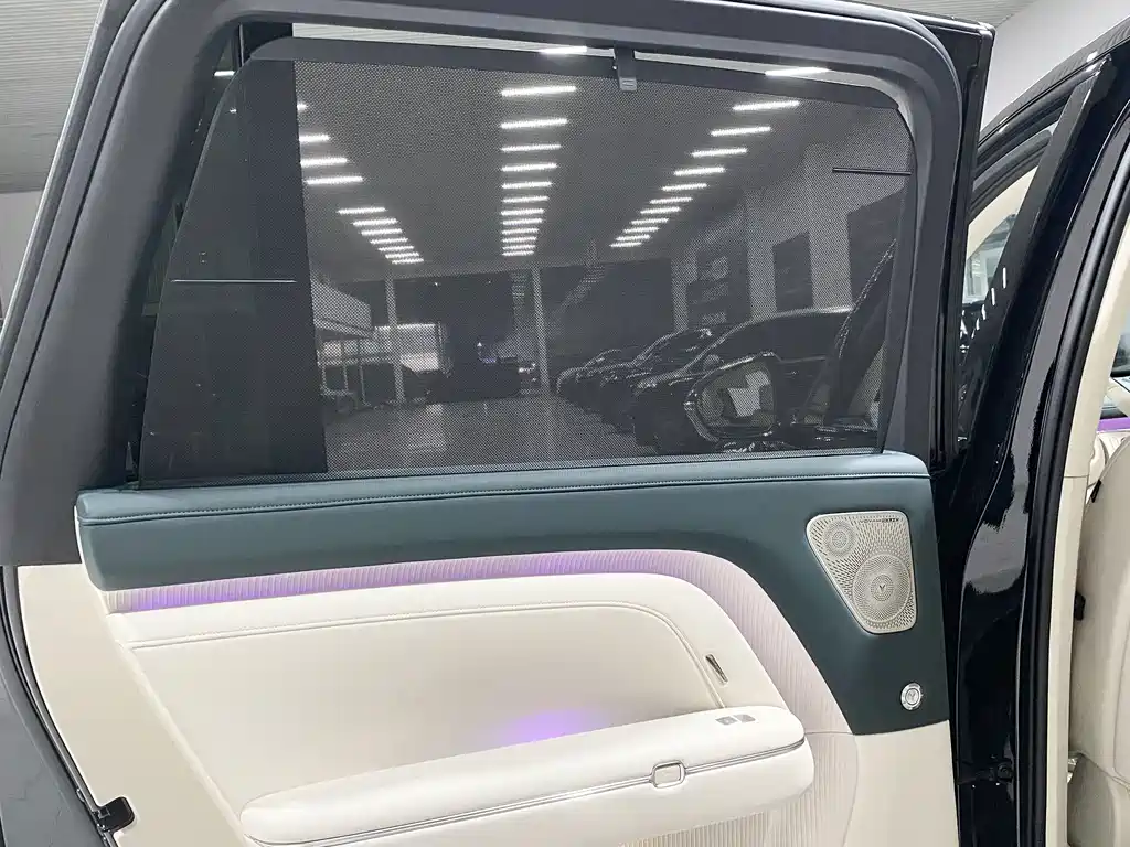 VOYAH Taishan X8 — миниатюра 18