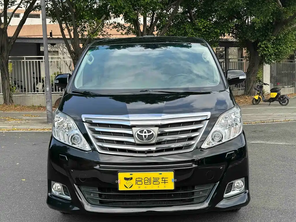 Toyota Alphard 2012 3.5L Luxury
